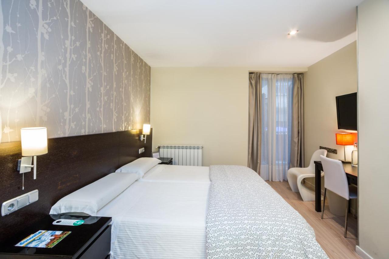 Pension Altair Сан-Себастьян Экстерьер фото